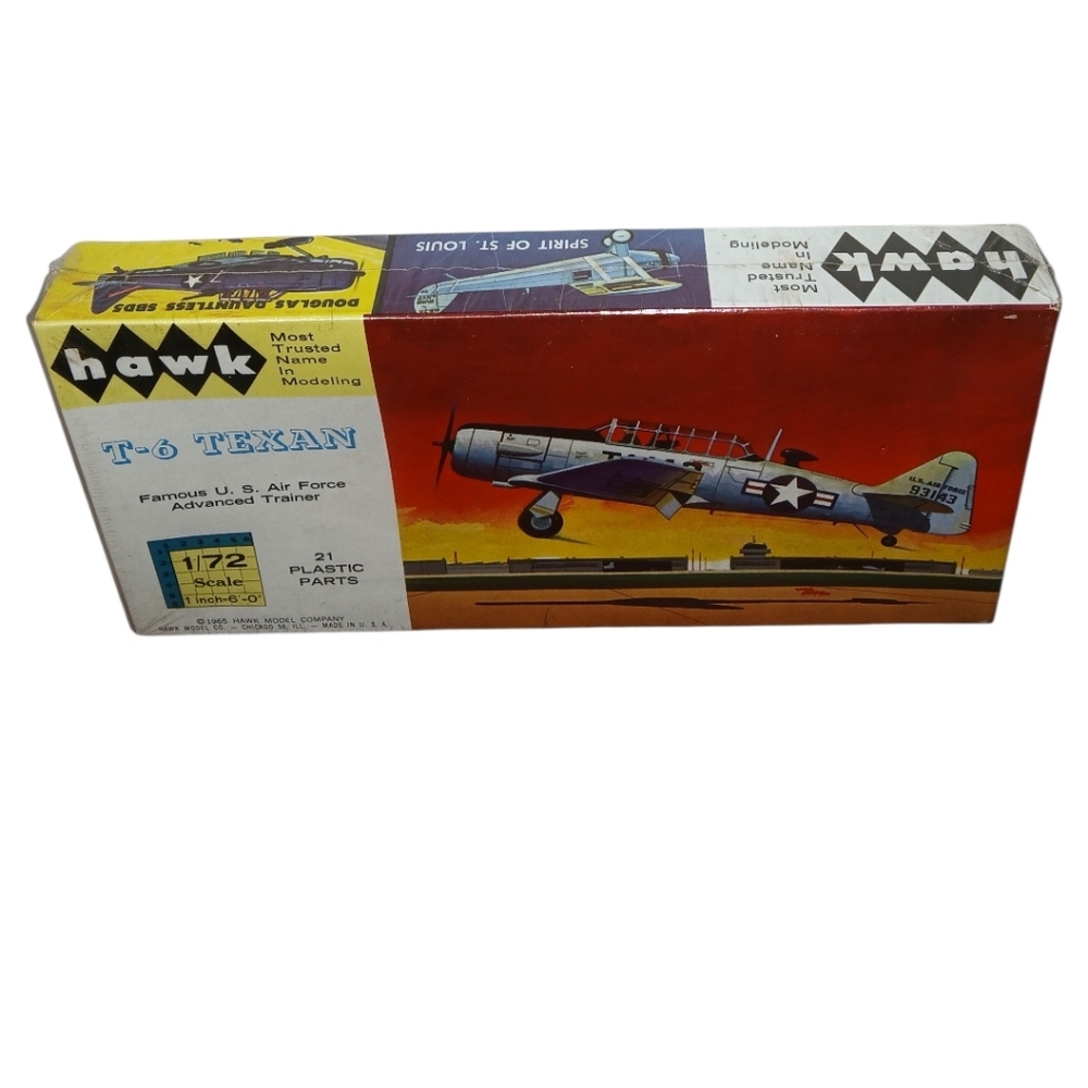 VINTAGE Hawk #610 T-6 Texan Model Plane Kit New In Sealed Box - Picture 2 of 4